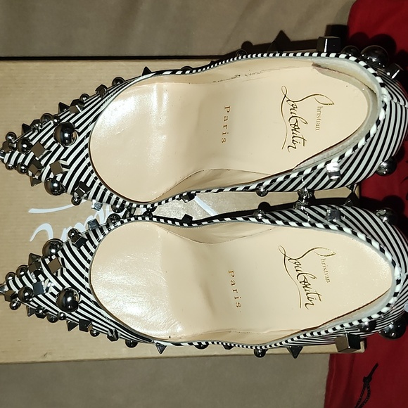 Christian Louboutin Aimanta B&W Striped Women's Heels - EUC 👠 Size 36.5 - Picture 7 of 17